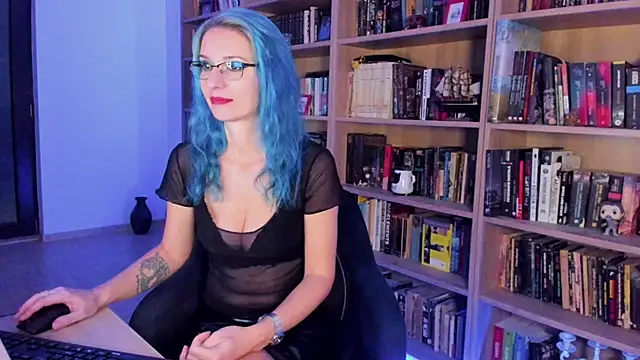 Queen_of_Hearts1's cam snapshot