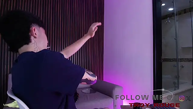 troy_rouge's cam snapshot