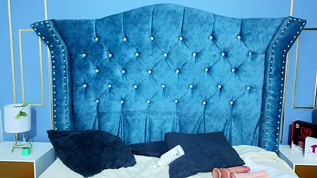 EmilyGala's cam snapshot