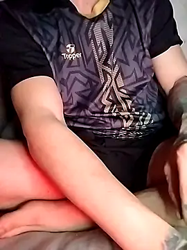 Erickhott69's cam snapshot