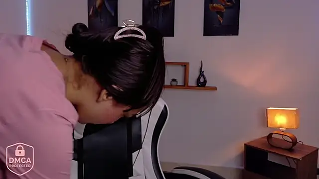 valeria_aragon1107's cam snapshot