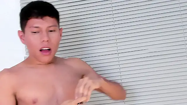 Little_liam live sex cam