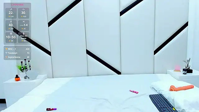 GeraldineSandoval's cam snapshot