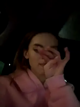 -AngelAri-'s cam snapshot