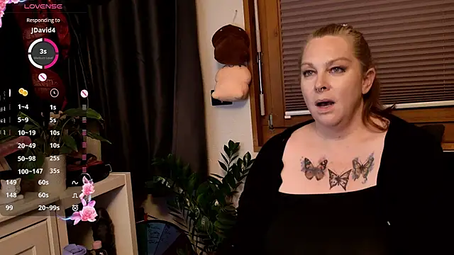 Big_Beautiful_MILF's cam snapshot