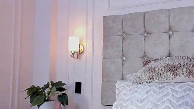 JasmineRoss_1's cam snapshot