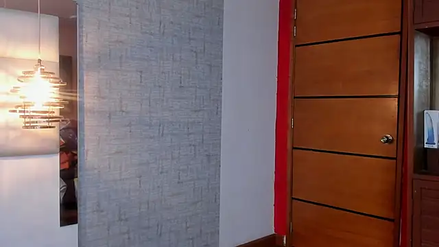 Nohemi_louse's cam snapshot