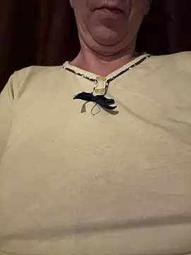 sweetmystery1's web cam