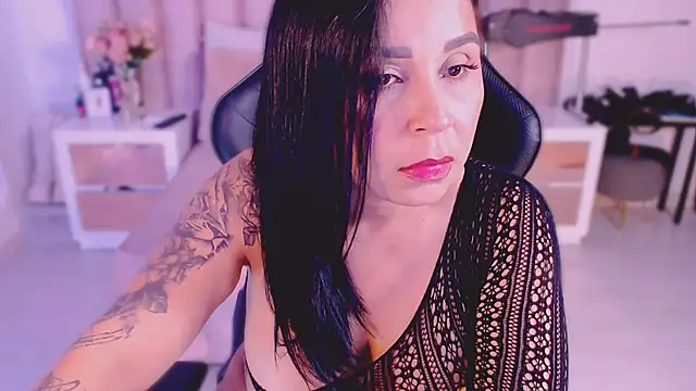 Natural_BIGASS_Nina's cam snapshot