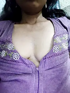 Gautami-telugu's cam snapshot