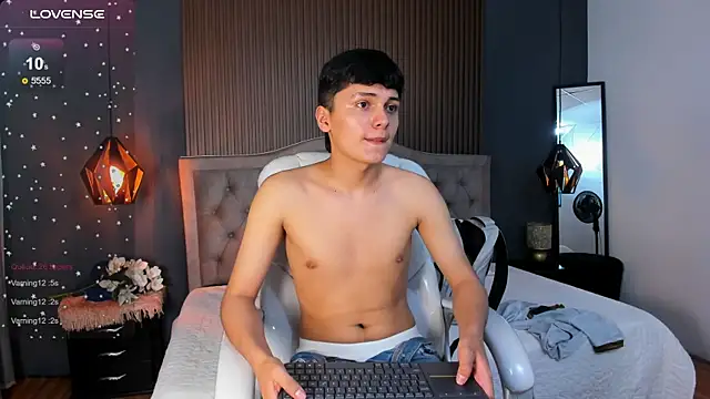 Maxii18_'s cam snapshot