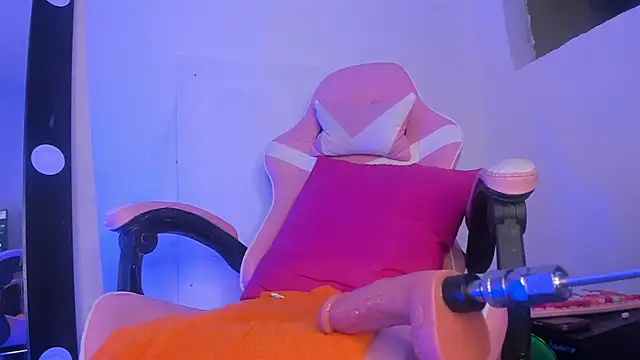 victoriia_hall's cam snapshot