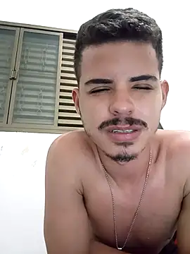 Caiomoretto live sex cam