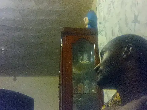 LookingLover34's cam snapshot