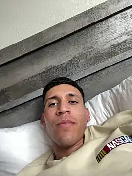 leisurelycriminal's cam snapshot