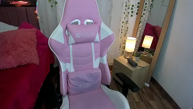 Aurora_duval's cam snapshot