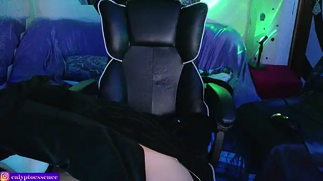 CalyptoEssence's cam snapshot