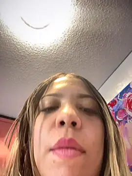 Ada_Pink's cam snapshot