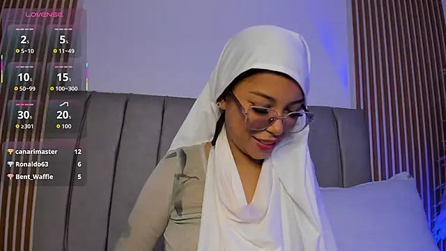 naishaa_'s cam snapshot