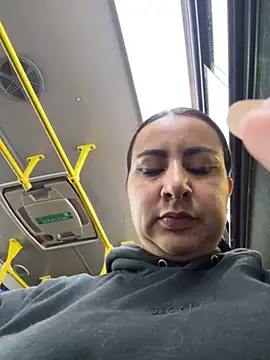 Abril_Luv's cam snapshot