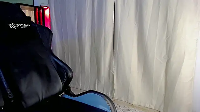 dilan_hott_'s cam snapshot