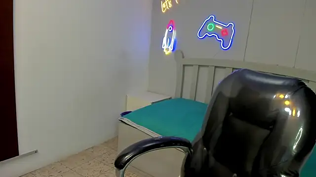 StiwenTwink's cam snapshot