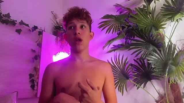 Angel_superhuge's cam snapshot