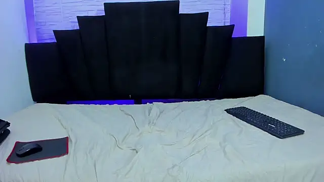 _Noah19's cam snapshot