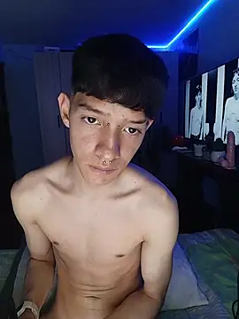 heyy_noah11's cam snapshot