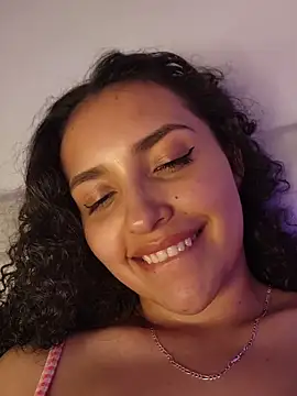 Lucy_Marin's cam snapshot