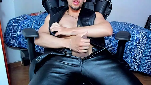 Tommy_Bred's cam snapshot