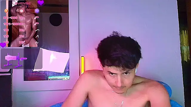 santyago_taylor's cam snapshot