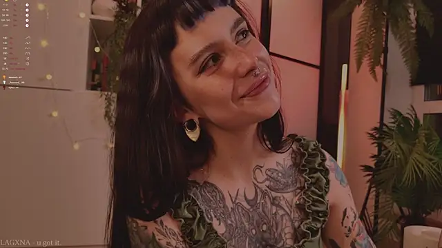 MichaellaMoon's cam snapshot