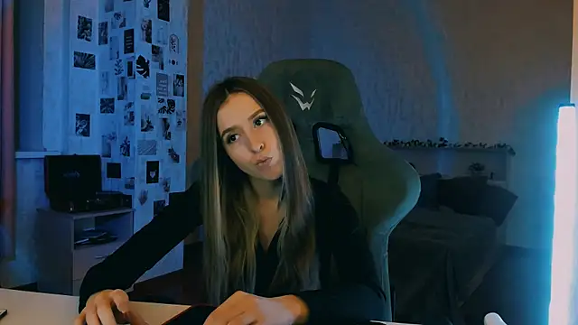 yourrdanceteacher's cam snapshot