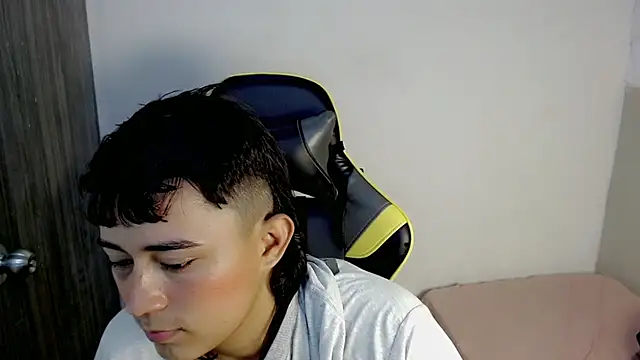 Tatann_18 live sex cam