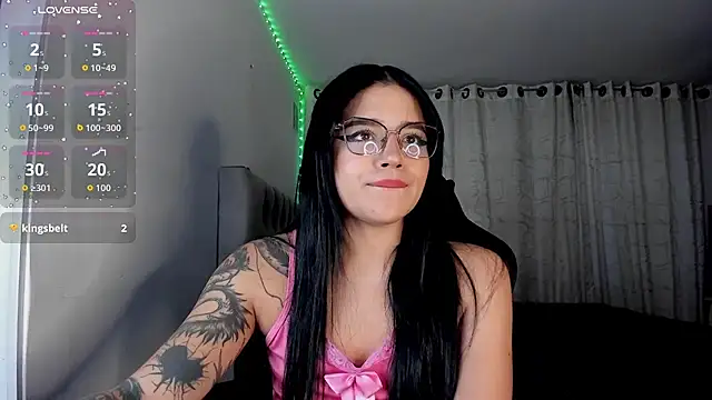 aliice_walker_'s cam snapshot