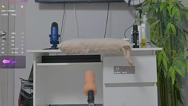 luckyalice_'s cam snapshot