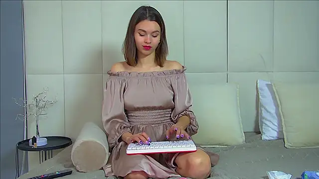 PollyLanders's cam snapshot