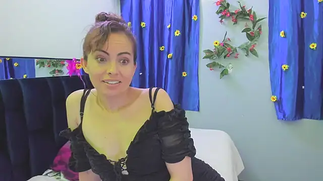 ShairaMarss's cam snapshot