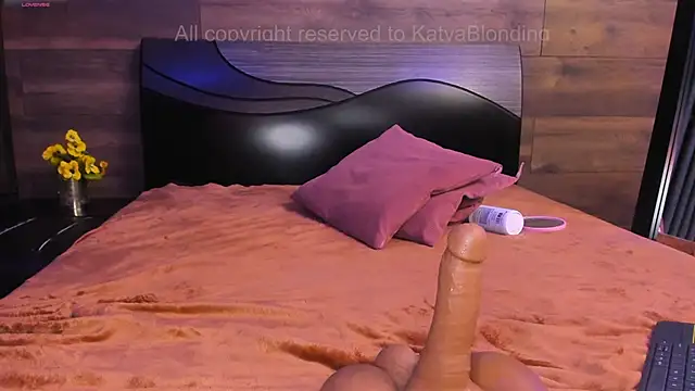 KatyaBlonding's cam snapshot