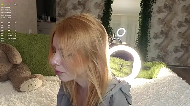 luvvcutie's cam snapshot