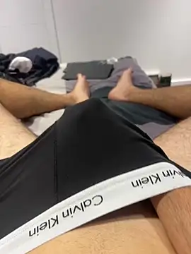 h0rnyguy001 live sex cam