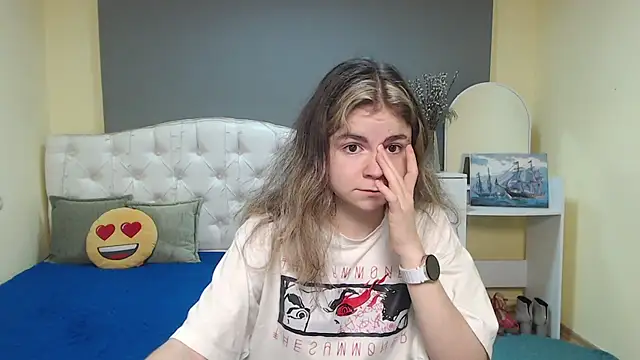 TinaRedly live sex cam