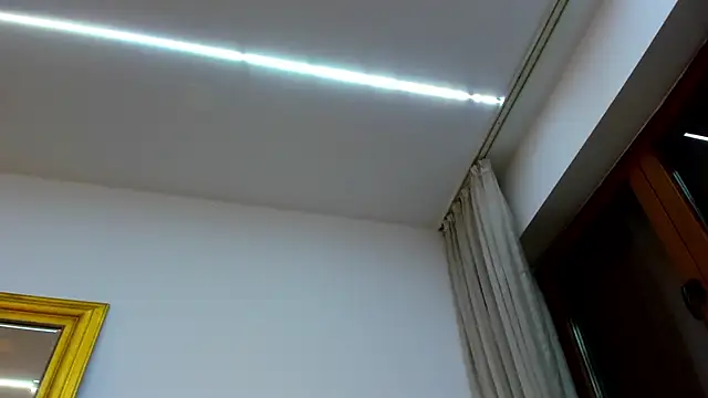 Anyssia live sex cam