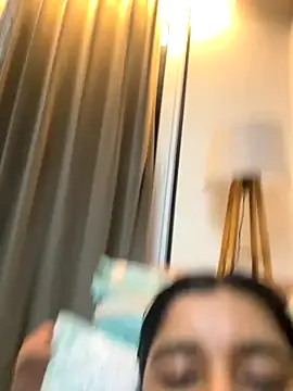 desitease's cam snapshot