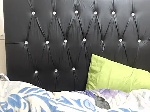 GoldCrushxx's cam snapshot