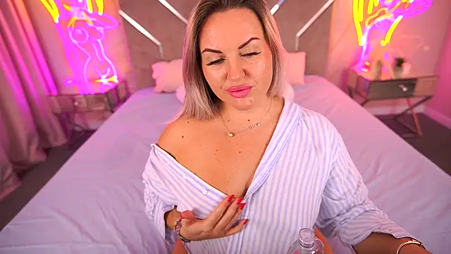 KiraCandyS's cam snapshot