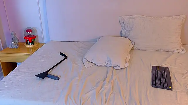 CathMellow's cam snapshot