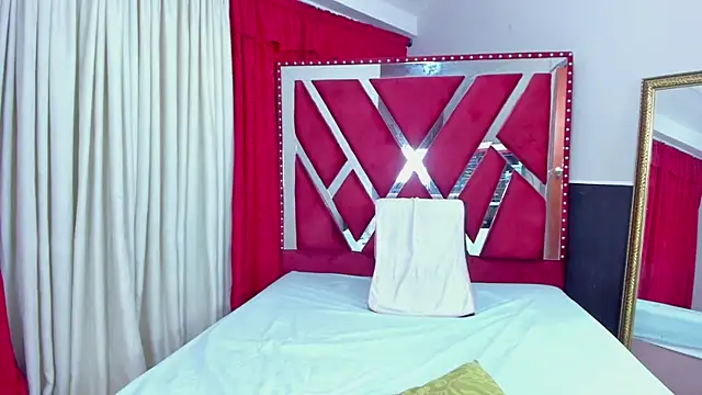 Luna021_1's cam snapshot