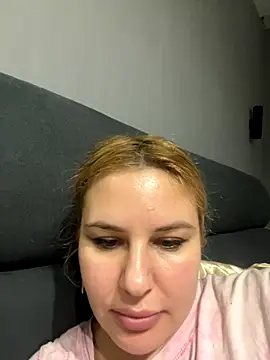 Passion-Blondy's cam snapshot